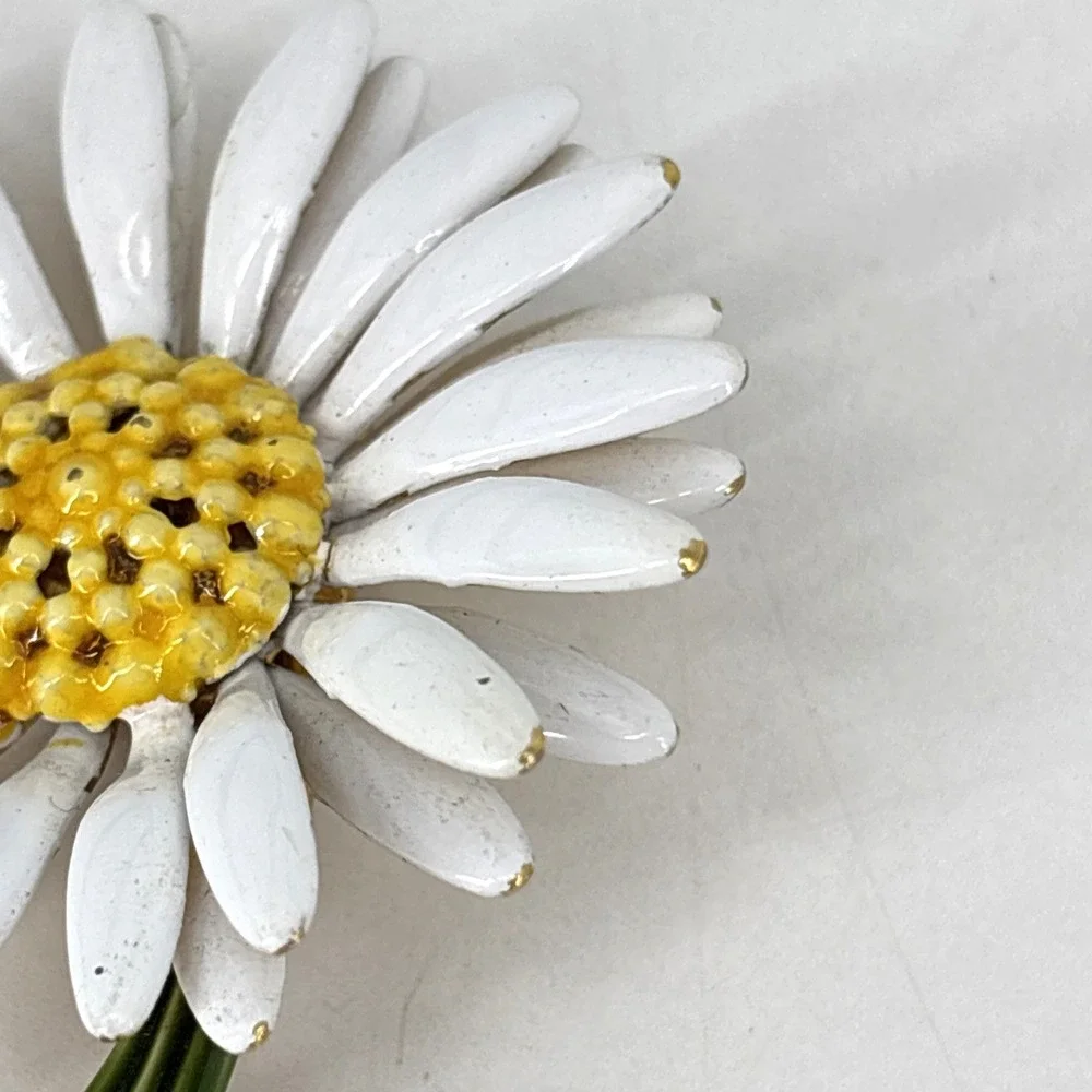 Lot of 2 Vtg Enamel Stem‎ Flowers Brooch Pins Daisy Original By Robert